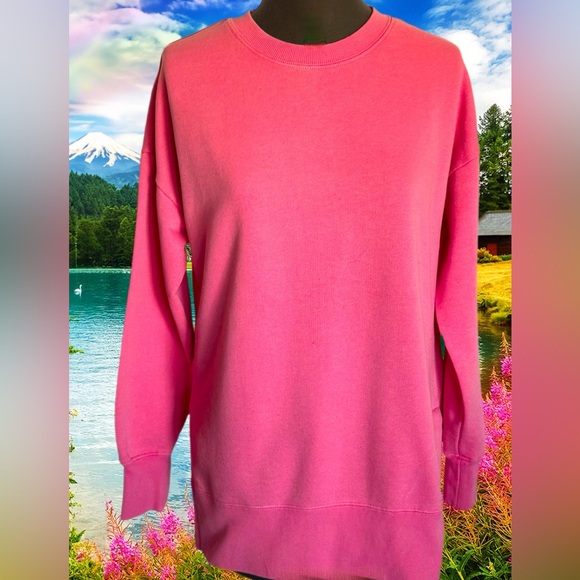 Green Tea Barbie Pink Sweatshirt Size S - Picture 1 of 6
